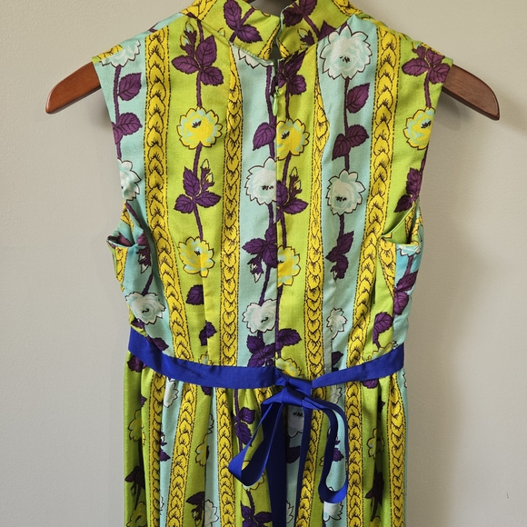 Vintage 70's Vibrant Sleeveless Maxi Dress VTG - Picture 3 of 16